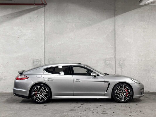 Porsche Panamera Turbo 4.8 V8 Sport-Chrono 500PS 2010, K-669-TH