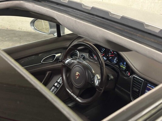 Porsche Panamera Turbo 4.8 V8 Sport-Chrono 500hp 2010, K-669-TH