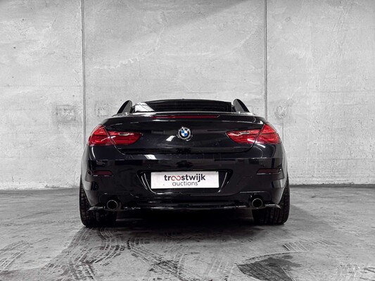 BMW 640i Cabriolet 3.0 straight-six 320hp 2011 6-Series