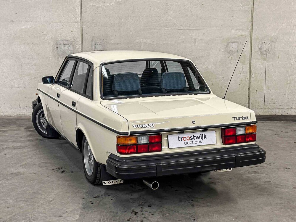 Volvo 244 2.1 GL Turbo Overdrive 155PS 1981, L-646-LB