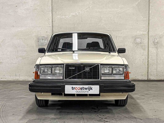 Volvo 244 2.1 GL Turbo Overdrive 155PS 1981, L-646-LB