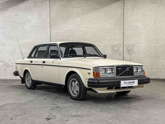 Volvo 244 2.1 GL Turbo Overdrive 155PS 1981, L-646-LB