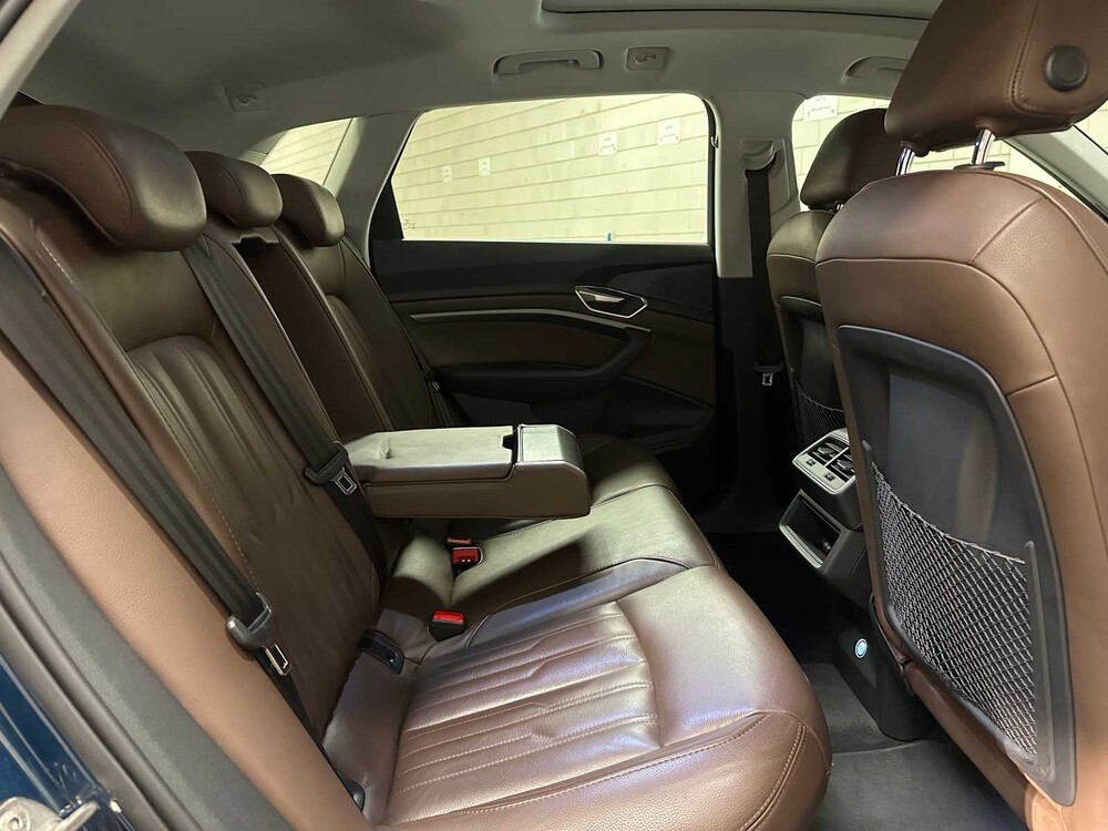 Audi e-tron 55 Quattro Advanced 95 kWh 408PS 2019, ZS-772-B