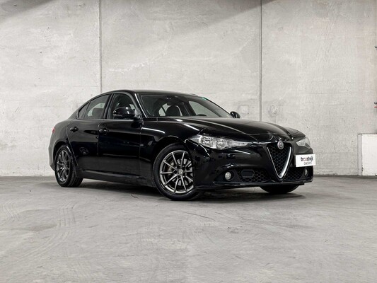 Alfa Romeo Giulia 2.2 Super 150hp 2018, RN-969-G