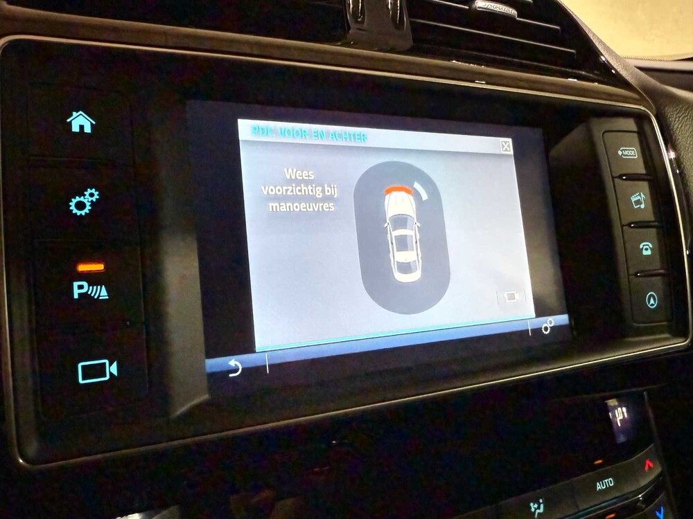 Jaguar XE 2.0 D R-Sport Portfolio X760 163PS 2015, GS-106-G