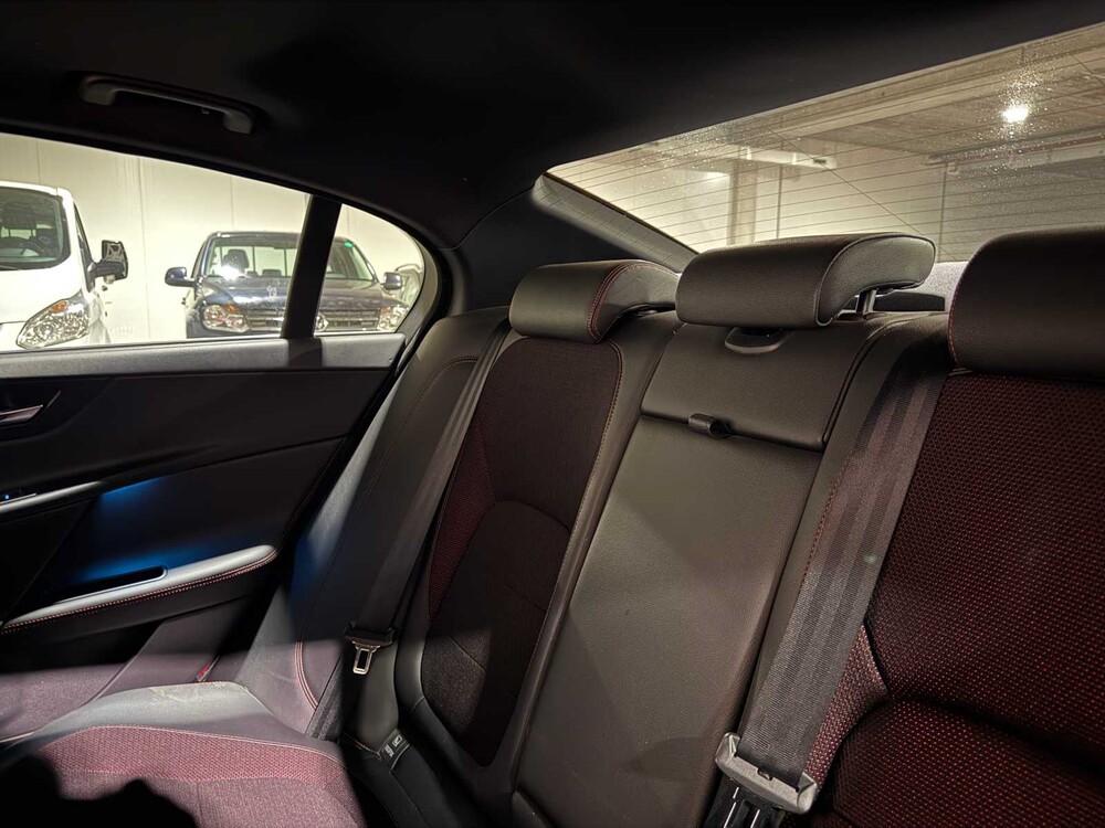 Jaguar XE 2.0 D R-Sport Portfolio X760 163PS 2015, GS-106-G