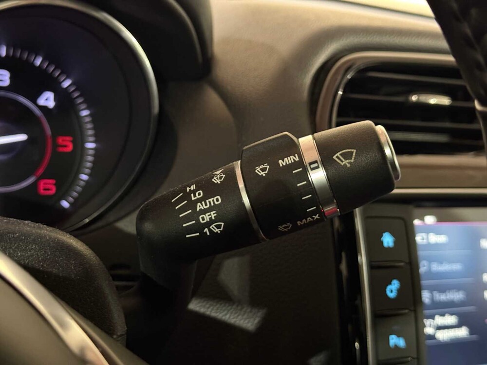 Jaguar XE 2.0 D R-Sport Portfolio X760 163PS 2015, GS-106-G