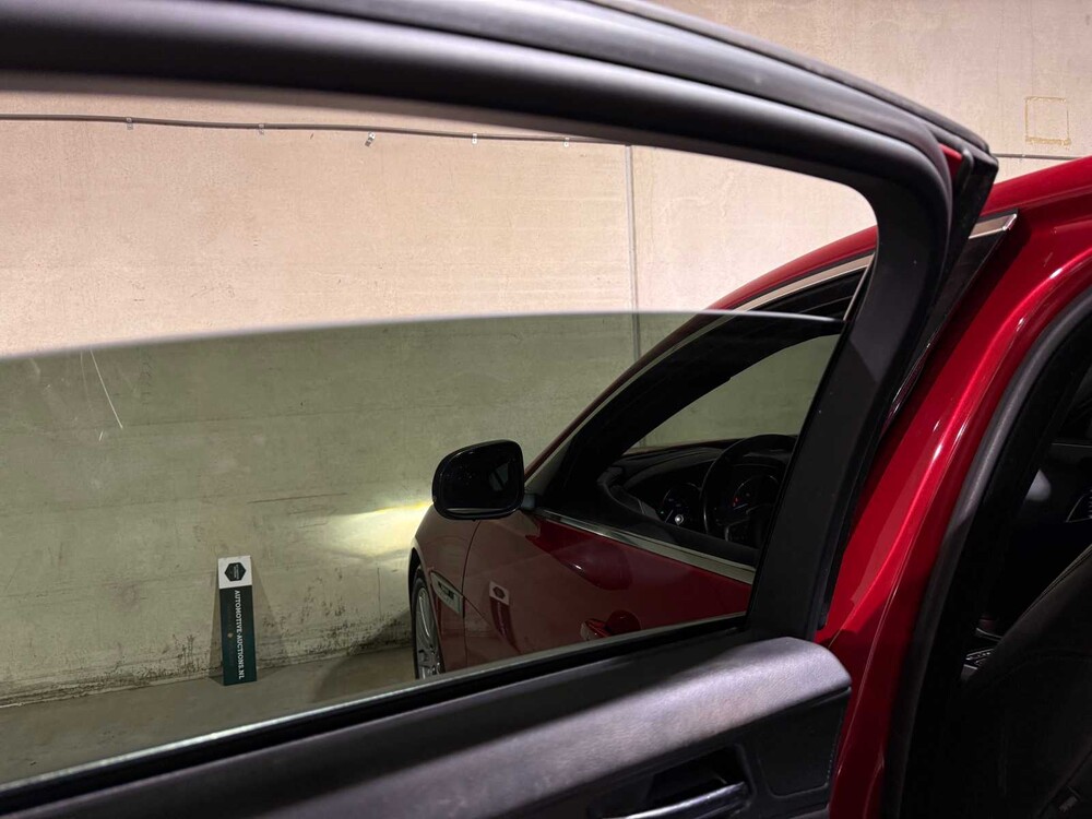 Jaguar XE 2.0 D R-Sport Portfolio X760 163PS 2015, GS-106-G