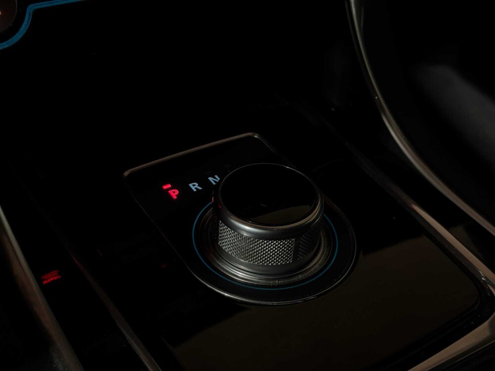 Jaguar XE 2.0 D R-Sport Portfolio X760 163PS 2015, GS-106-G