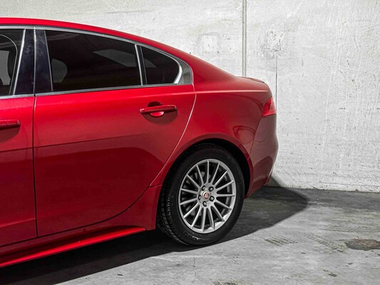 Jaguar XE 2.0 D R-Sport Portfolio X760 163pk 2015, GS-106-G