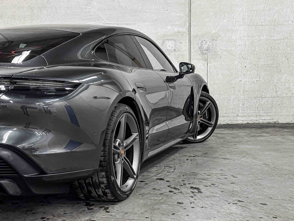 Porsche Taycan Turbo 93 kWh 625PS 2020 (Original-NL + 1. Besitzer) (Sport-Design + Sport-Chrono), H-367-VN