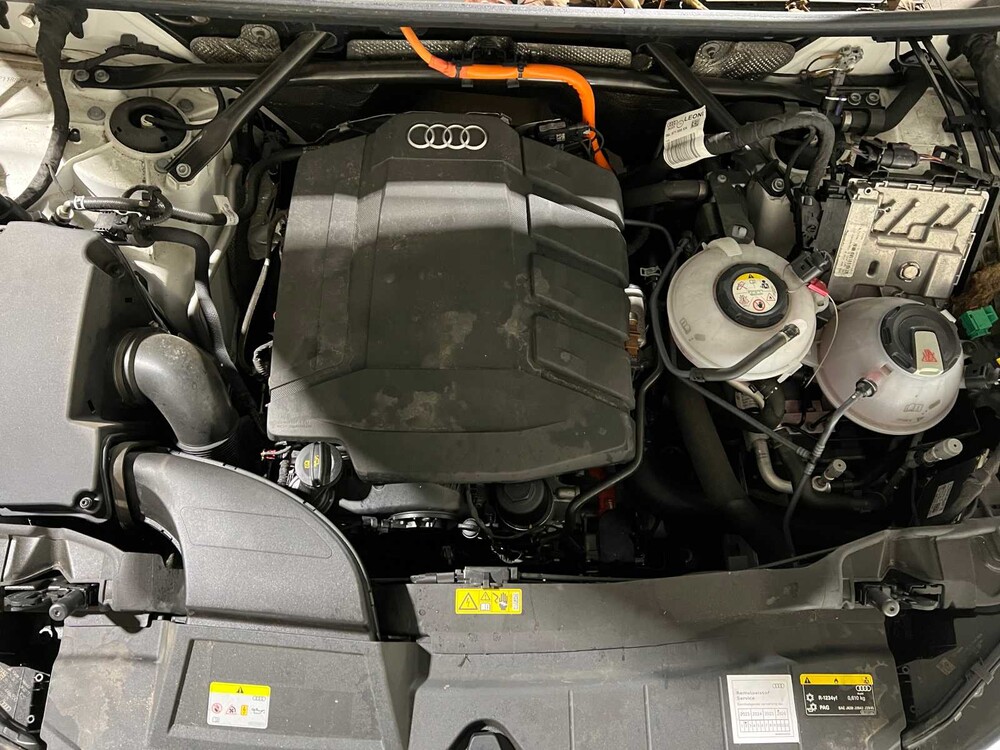 Audi Q5 50 TFSIe Quattro Pro Line 300hp 2021 Plug-in Hybrid, L-466-HH