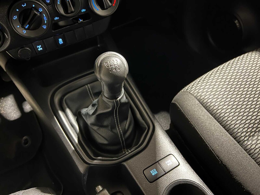 Toyota HiLux 2.4 D-4D-F Xtra Cab Cool Comfort 150hp 2017, V-185-FV Commercial Vehicle