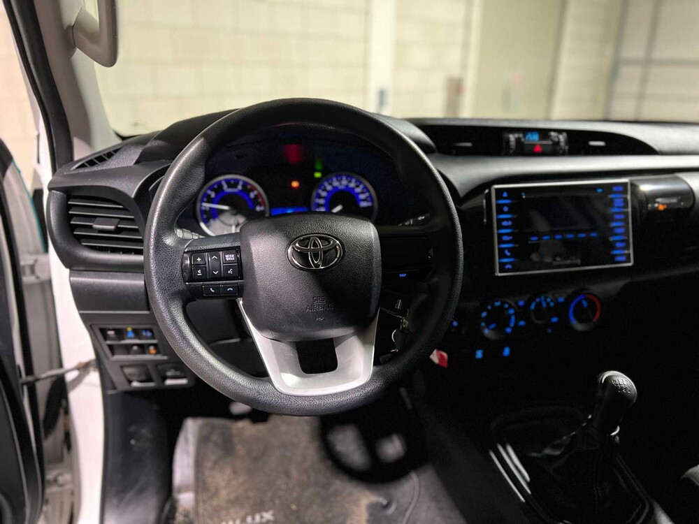 Toyota HiLux 2.4 D-4D-F Xtra Cab Cool Comfort 150hp 2017, V-185-FV Commercial Vehicle