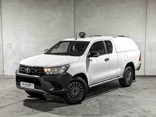 Toyota HiLux 2.4 D-4D-F Xtra Cab Cool Comfort 150pk 2017, V-185-FV Bedrijfswagen