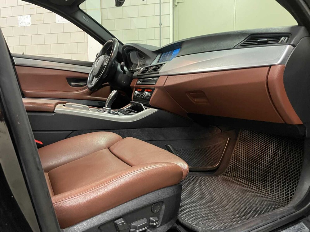 BMW 535i High Executive M Sport 306PS 2013 5er, S-184-HK