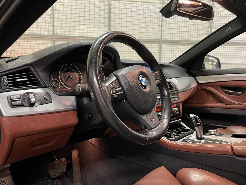 BMW 535i High Executive M Sport 306PS 2013 5er, S-184-HK