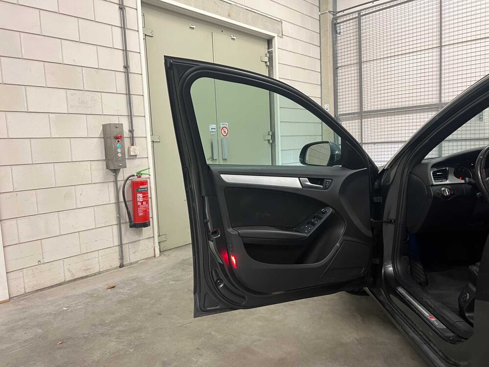 Audi A4 Avant S-Line 1.8 TFSI S Edition 120hp 2010 (Original-NL), 25-KKD-7