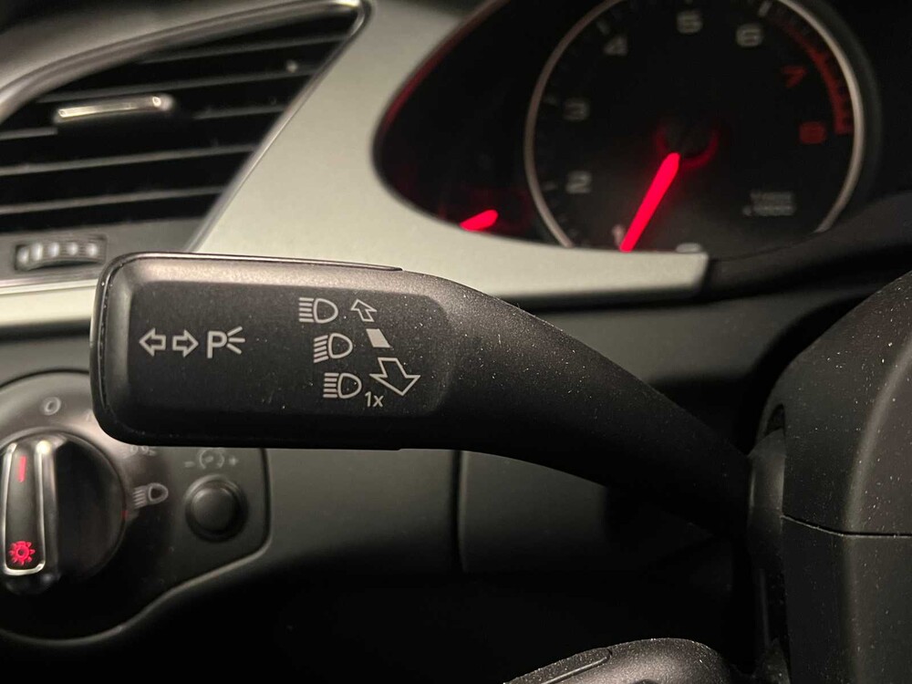 Audi A4 Avant S-Line 1.8 TFSI S Edition 120hp 2010 (Original-NL), 25-KKD-7