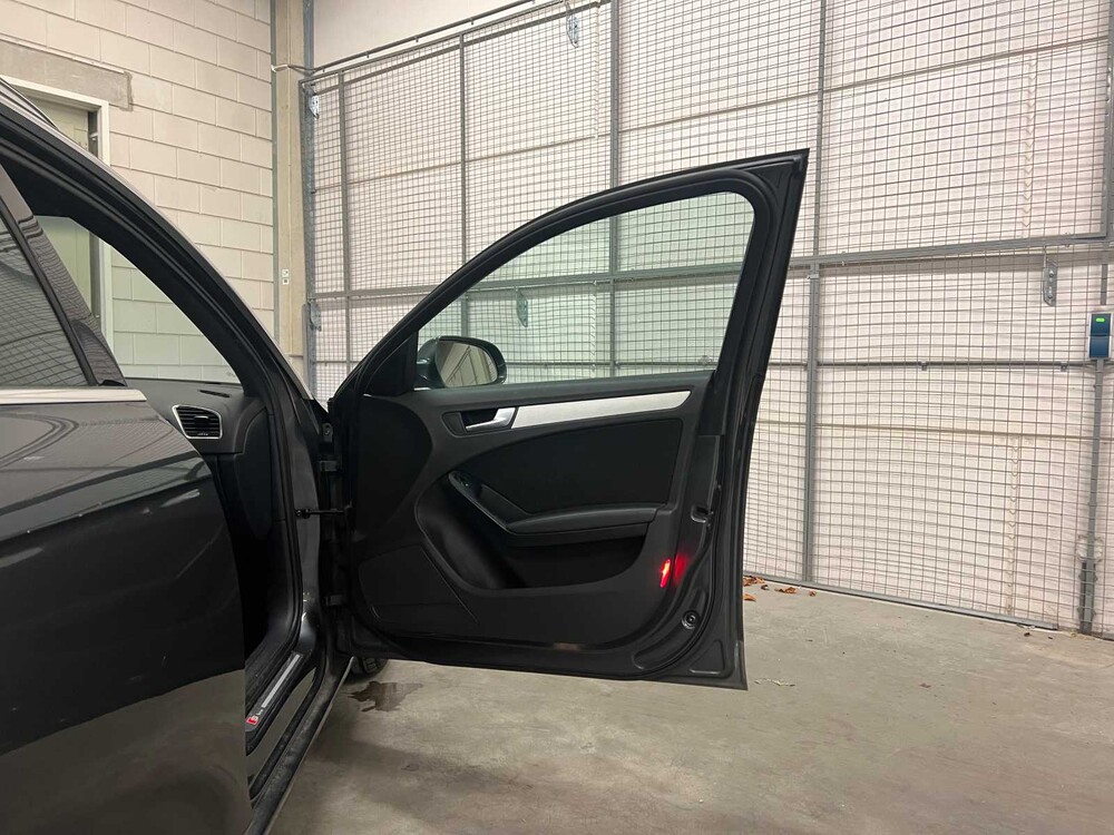 Audi A4 Avant S-Line 1.8 TFSI S Edition 120hp 2010 (Original-NL), 25-KKD-7