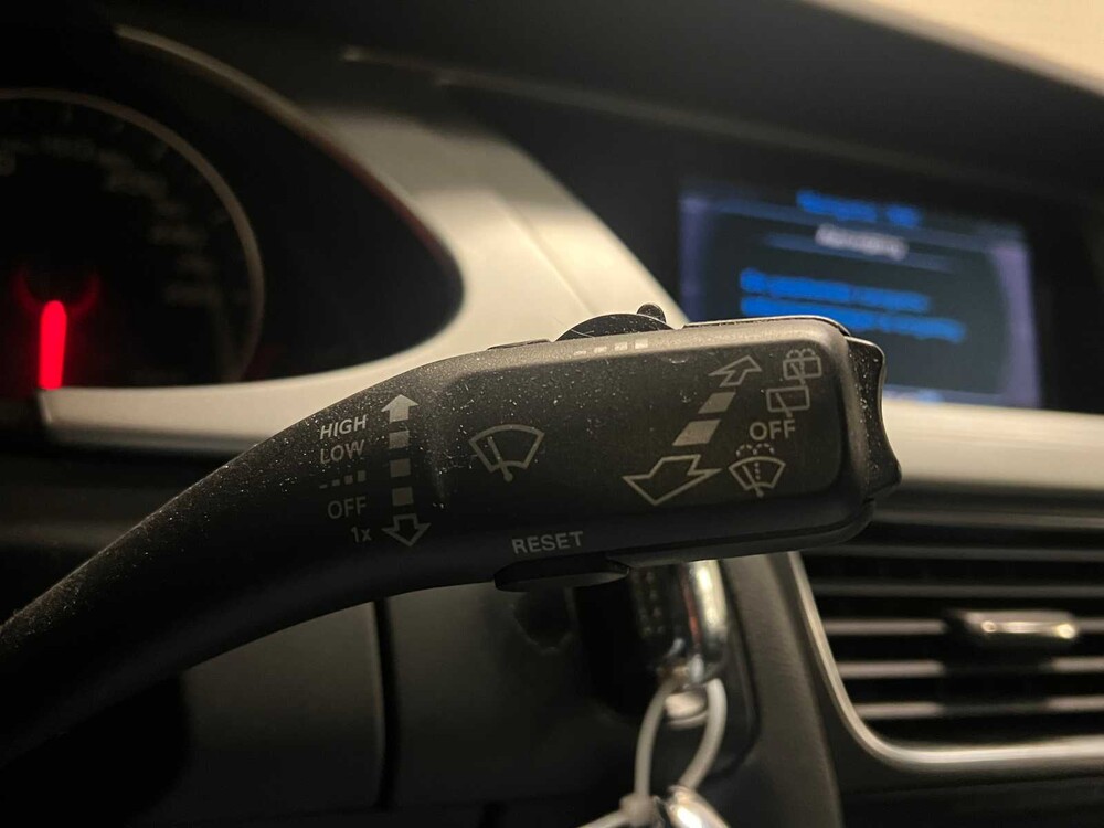 Audi A4 Avant S-Line 1.8 TFSI S Edition 120hp 2010 (Original-NL), 25-KKD-7