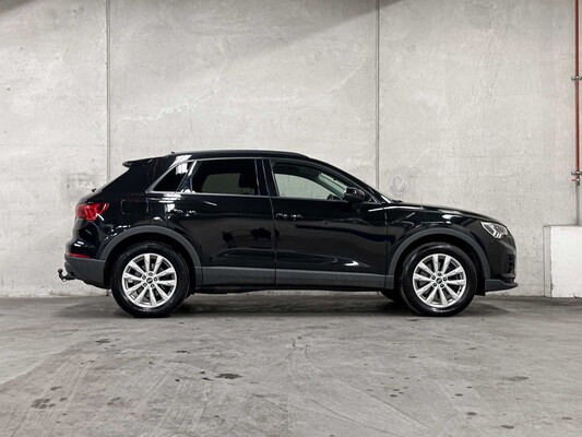 Audi Q3 45 TFSI e Advanced Edition 245pk 2021, L-971-VF