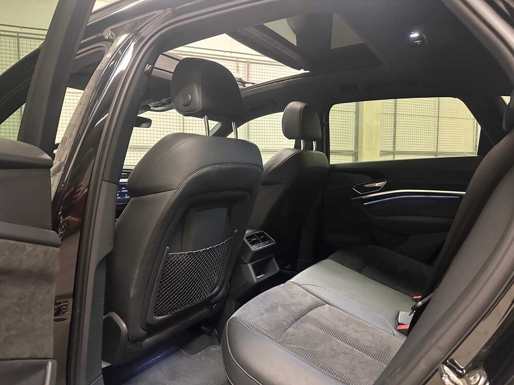 Audi e-tron 50 quattro Launch Edition schwarz 71 kWh S-Line 313PS 2019 (Original-NL + 1. Besitzer), G-119-XV