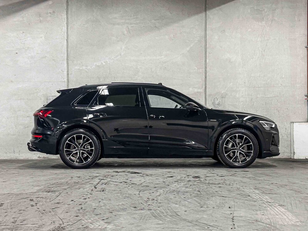 Audi e-tron 50 quattro Launch Edition schwarz 71 kWh S-Line 313PS 2019 (Original-NL + 1. Besitzer), G-119-XV