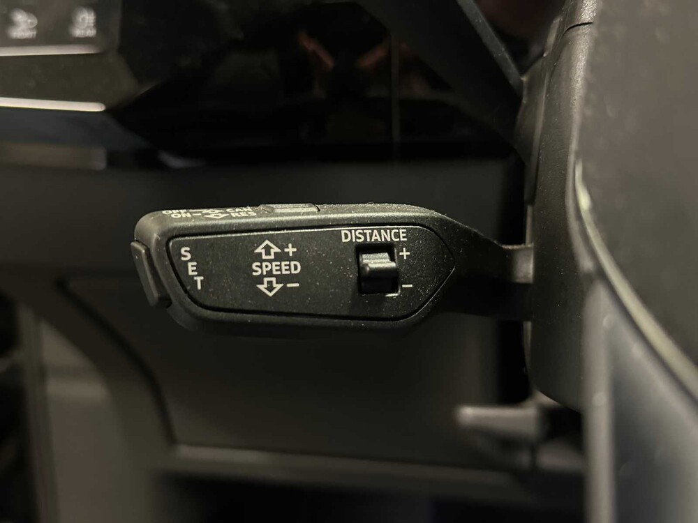 Audi e-tron 50 quattro Launch Edition schwarz 71 kWh S-Line 313PS 2019 (Original-NL + 1. Besitzer), G-119-XV