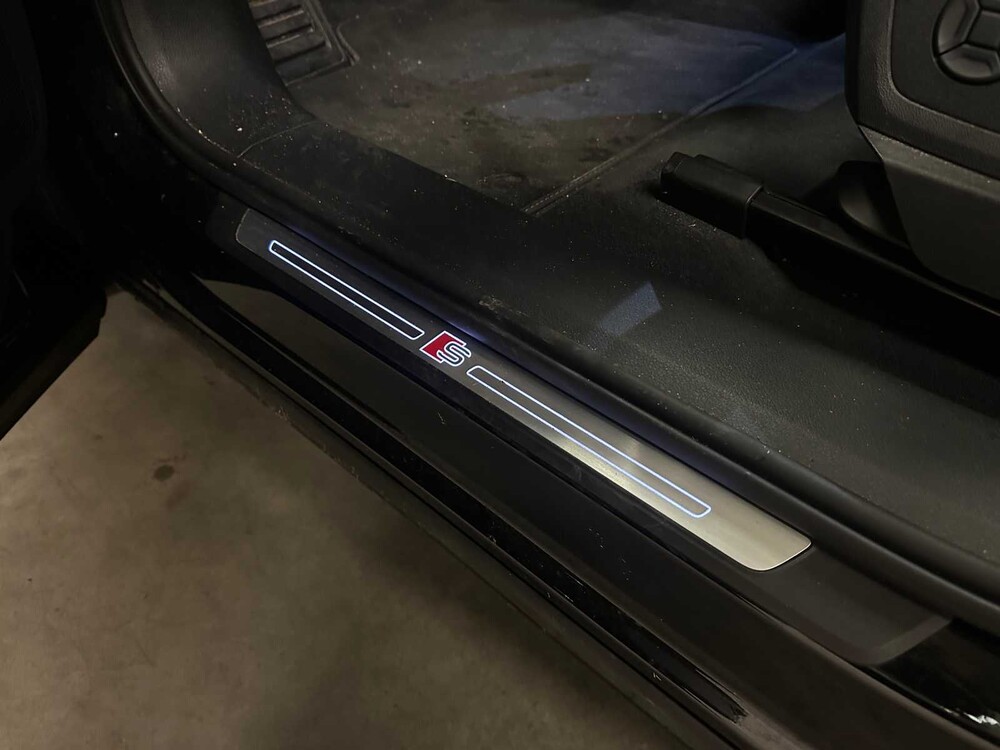 Audi e-tron 50 quattro Launch Edition schwarz 71 kWh S-Line 313PS 2019 (Original-NL + 1. Besitzer), G-119-XV