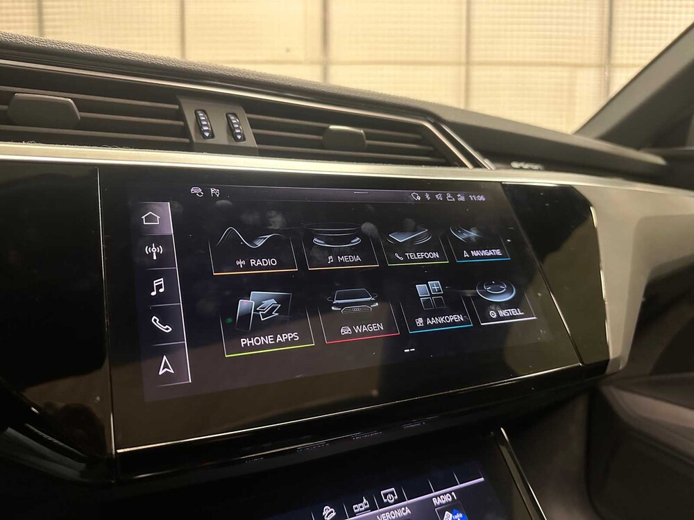 Audi e-tron 50 quattro Launch Edition schwarz 71 kWh S-Line 313PS 2019 (Original-NL + 1. Besitzer), G-119-XV