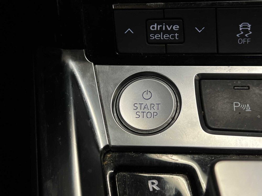 Audi e-tron 55 Quattro Advanced 95 kWh 360PS 2019 (Original-NL + 1. Besitz), G-644-ST