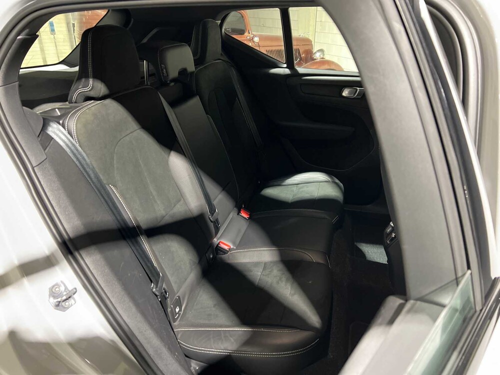 Volvo XC40 Recharge P8 AWD R-Design 408hp 2020, K-349-DG