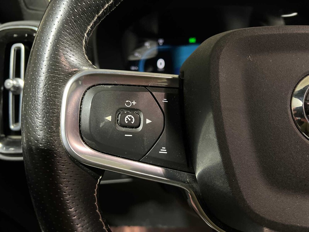 Volvo XC40 Recharge P8 AWD R-Design 408hp 2020, K-349-DG