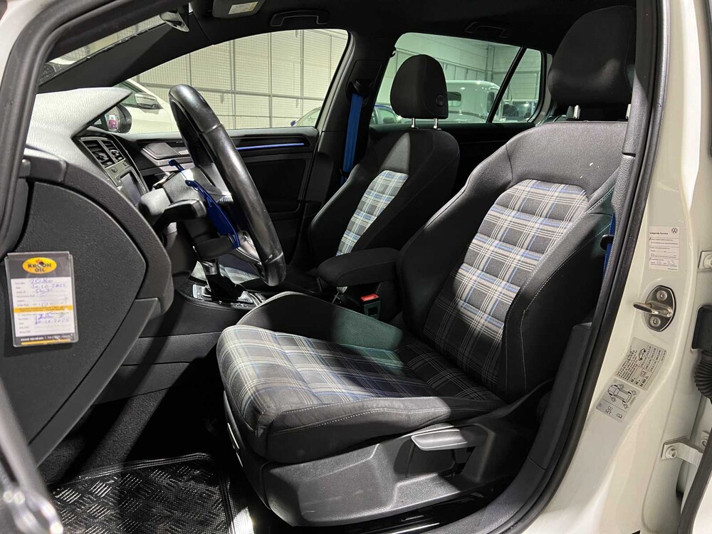 Volkswagen Golf GTE 1.4 TSI 150PS 2015, GF-548-P