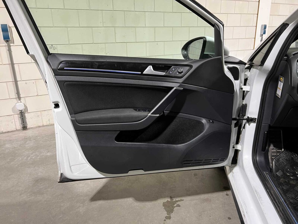 Volkswagen Golf GTE 1.4 TSI 150PS 2015, GF-548-P