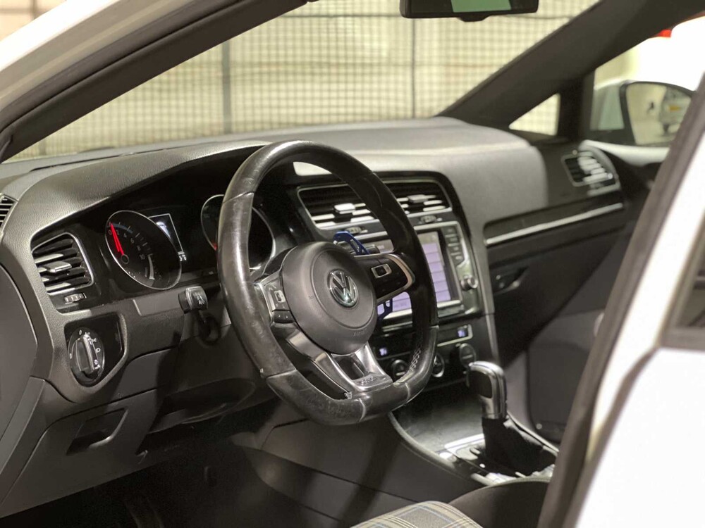 Volkswagen Golf GTE 1.4 TSI 150PS 2015, GF-548-P