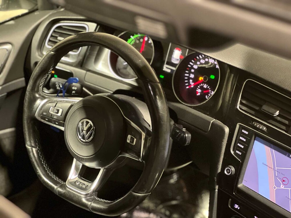 Volkswagen Golf GTE 1.4 TSI 150PS 2015, GF-548-P