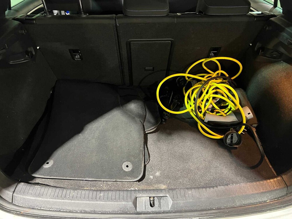 Volkswagen Golf GTE 1.4 TSI 150PS 2015, GF-548-P