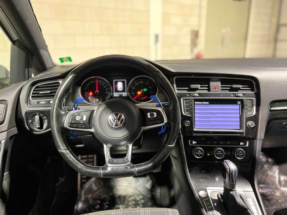 Volkswagen Golf GTE 1.4 TSI 150PS 2015, GF-548-P