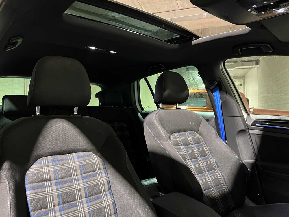 Volkswagen Golf GTE 1.4 TSI 150PS 2015, GF-548-P