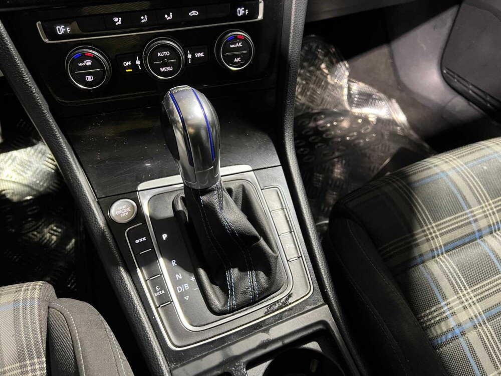 Volkswagen Golf GTE 1.4 TSI 150PS 2015, GF-548-P