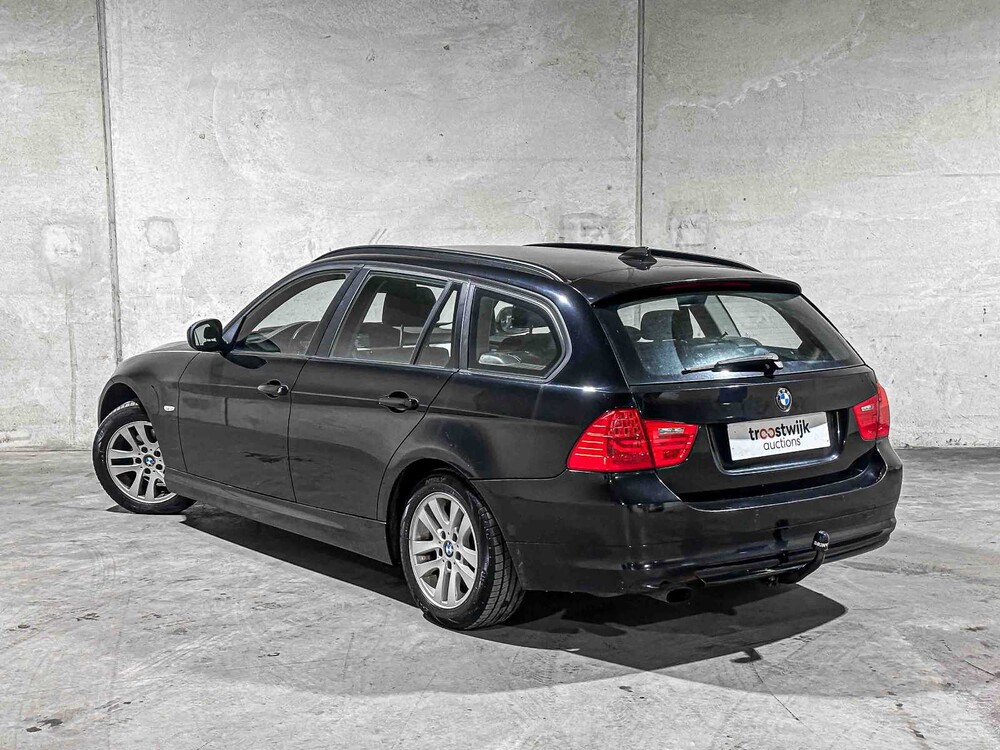 BMW 318i Touring Business Line 143PS 2010 3er, 7-SGN-42