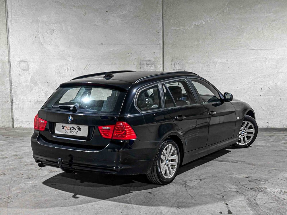 BMW 318i Touring Business Line 143PS 2010 3er, 7-SGN-42