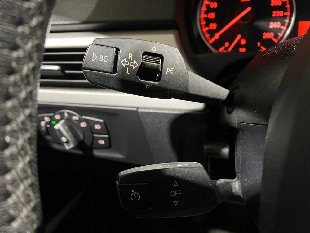 BMW 318i Touring Business Line 143PS 2010 3er, 7-SGN-42