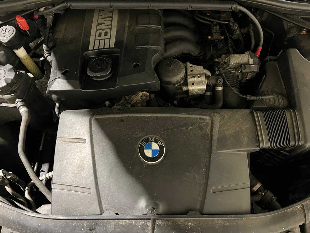 BMW 318i Touring Business Line 143PS 2010 3er, 7-SGN-42