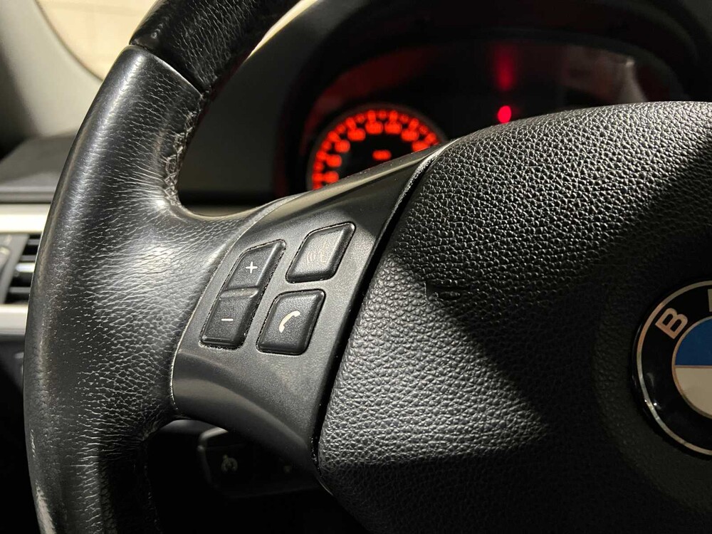 BMW 318i Touring Business Line 143PS 2010 3er, 7-SGN-42