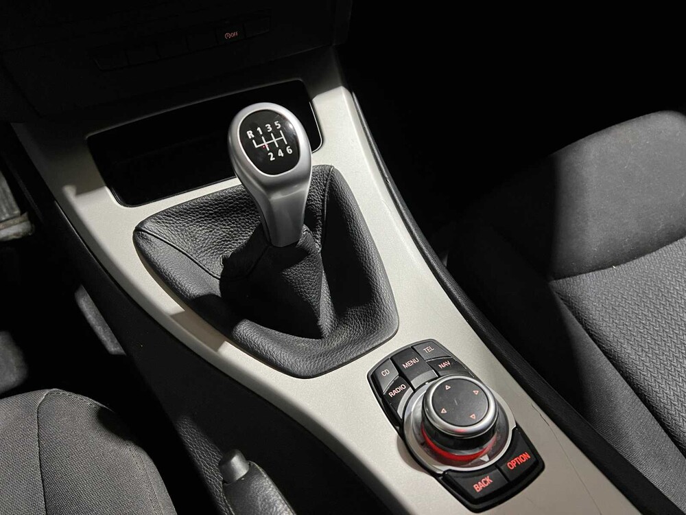 BMW 318i Touring Business Line 143PS 2010 3er, 7-SGN-42