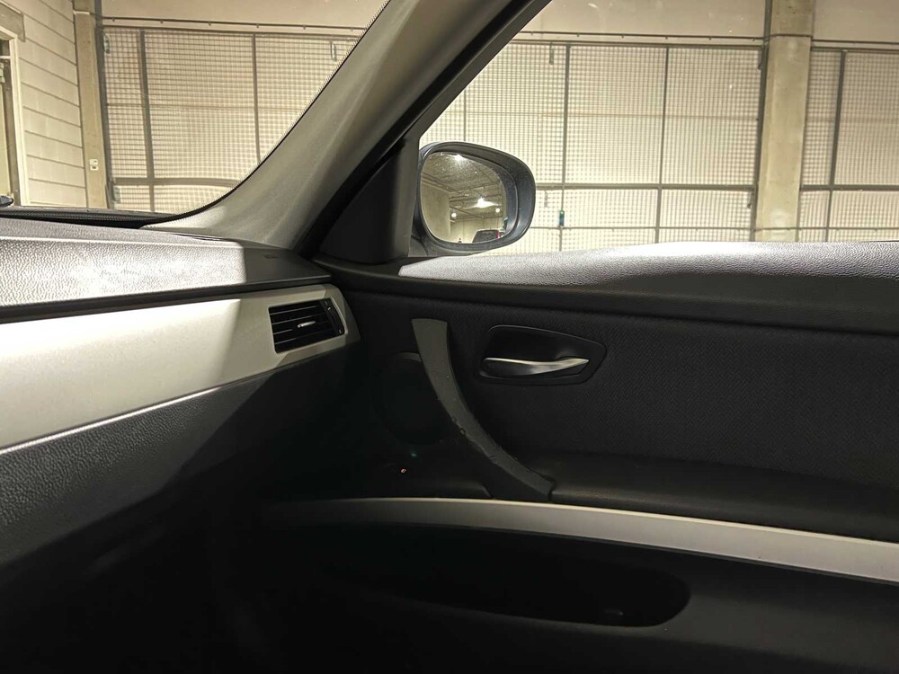 BMW 318i Touring Business Line 143PS 2010 3er, 7-SGN-42