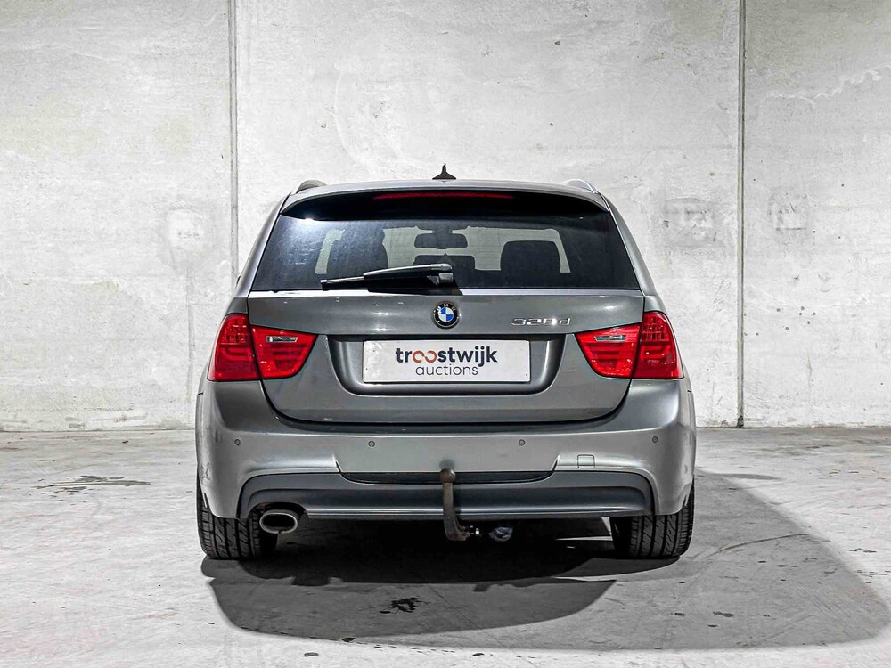 BMW 320xd Touring Luxury Line 184hp 2011 3-series, 52-XTH-7